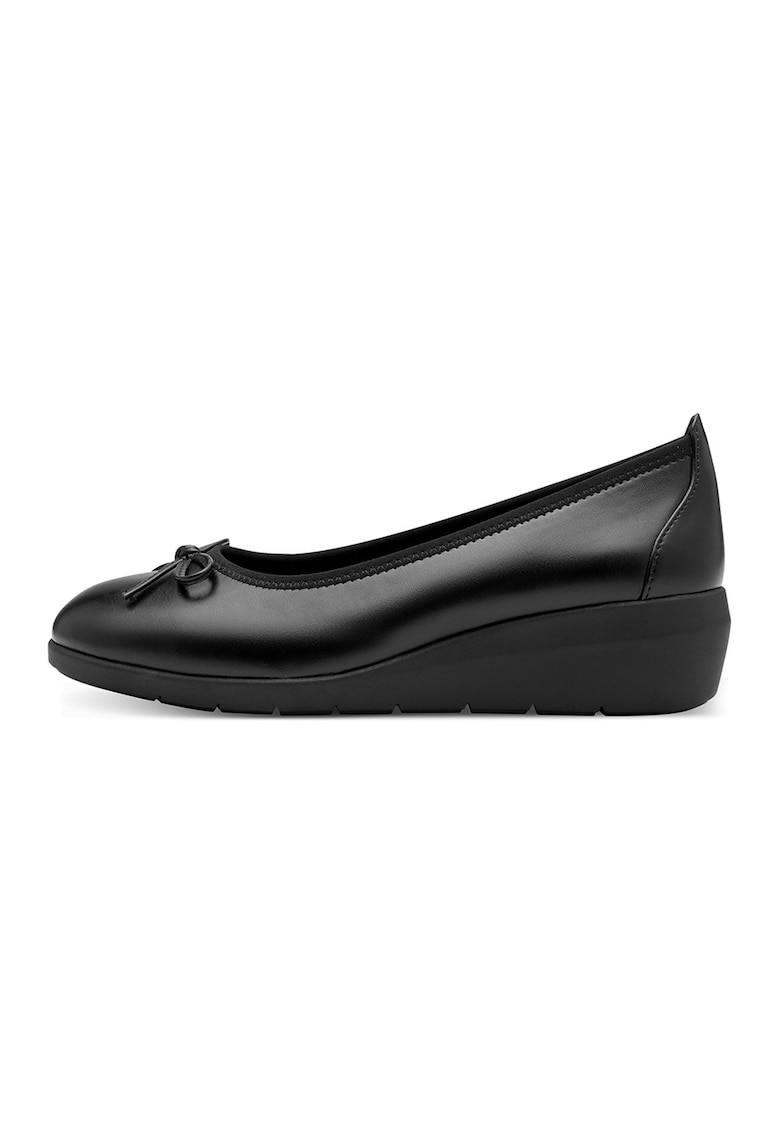 Скосени обувки с овален връх Tamaris Comfort