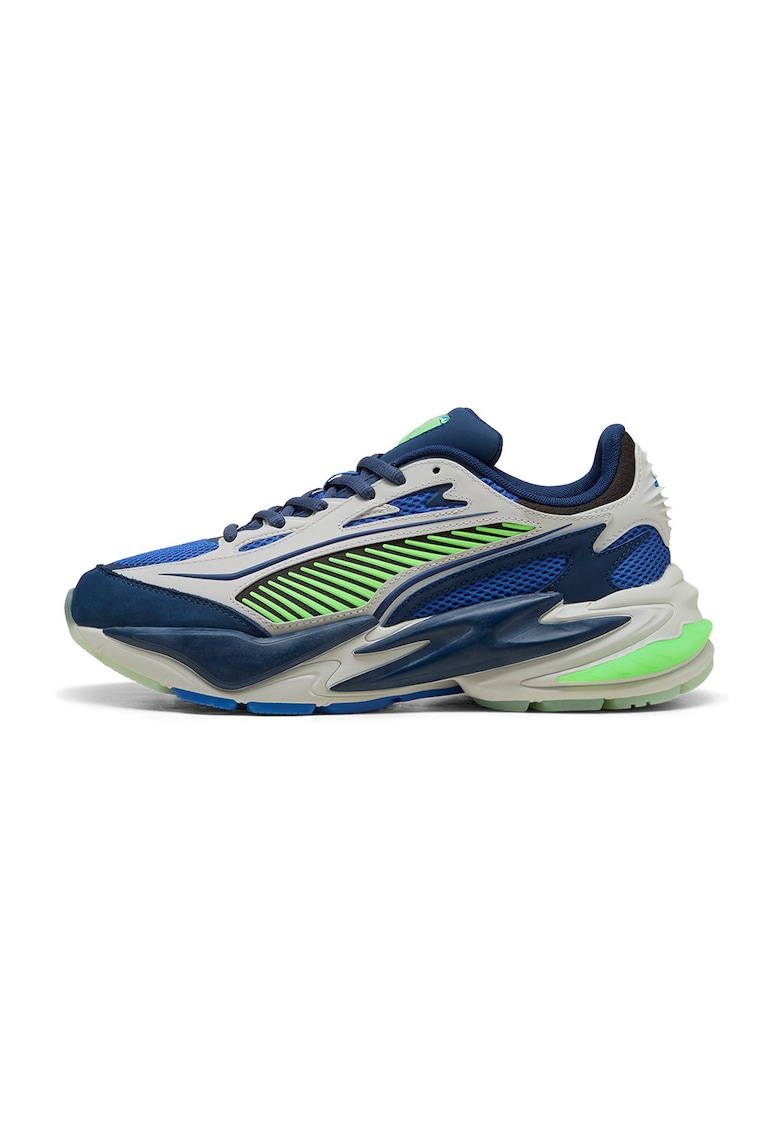 Скосени спортни обувки Surge Puma