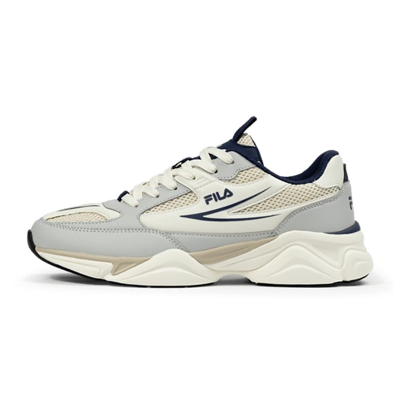 Скосени спортни обувки с мрежести зони Fila