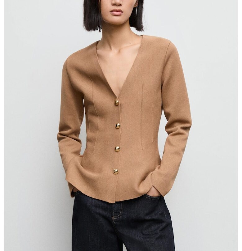 Слим жилетка с шпиц Mango