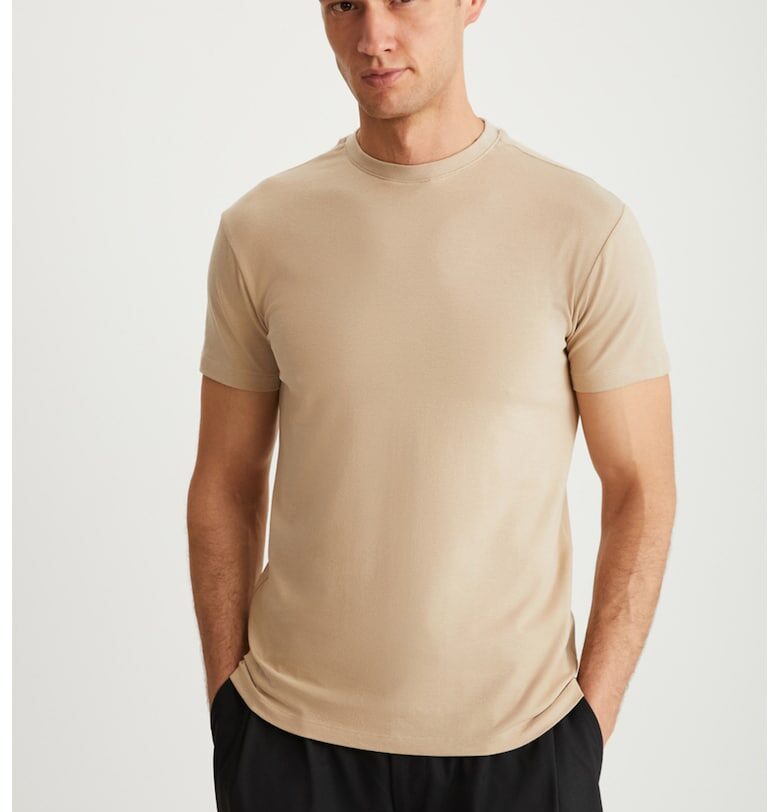 Слим тениска Tiago с памук с овално деколте GRIMELANGE