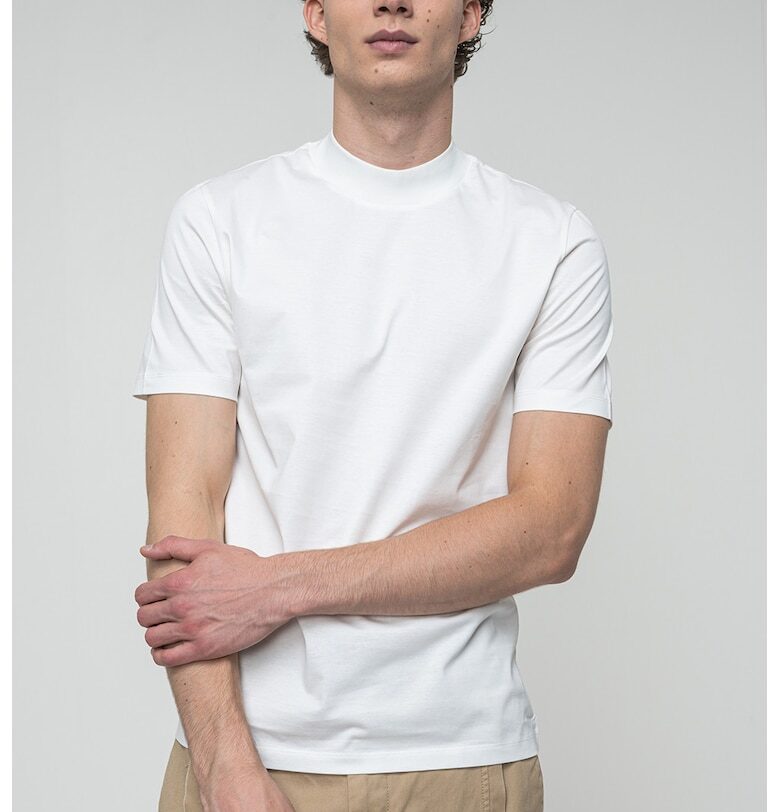 Слим тениска с ниска яка HUGO