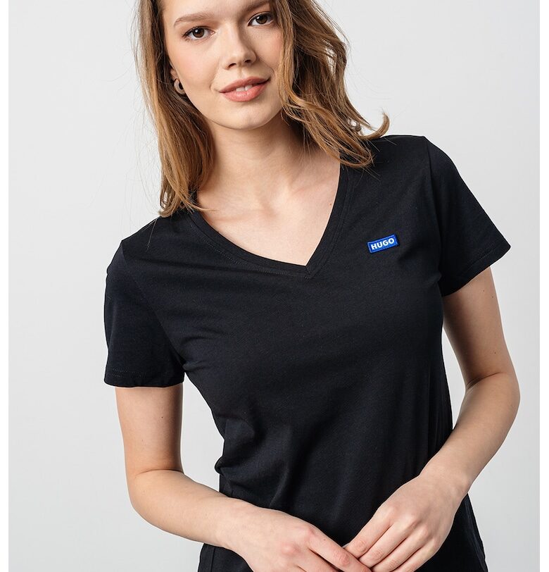 Слим тениска с шпиц HUGO