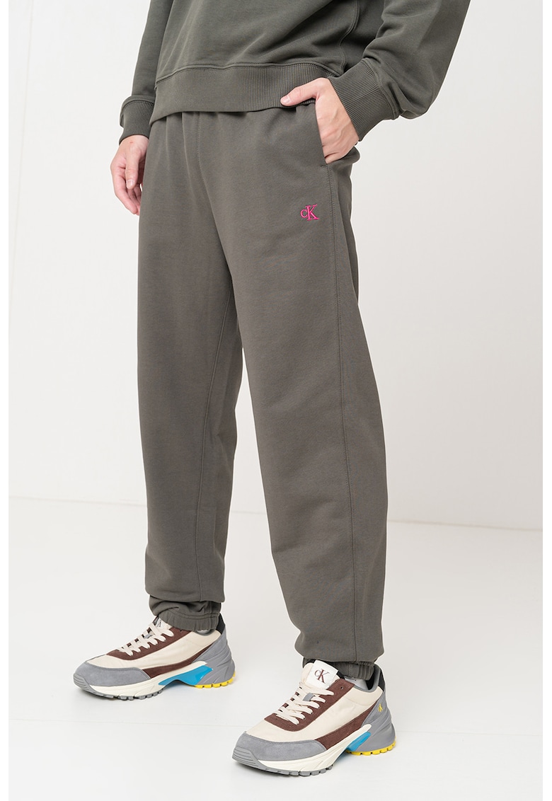 Спортен панталон с еластичен подгъв CALVIN KLEIN JEANS
