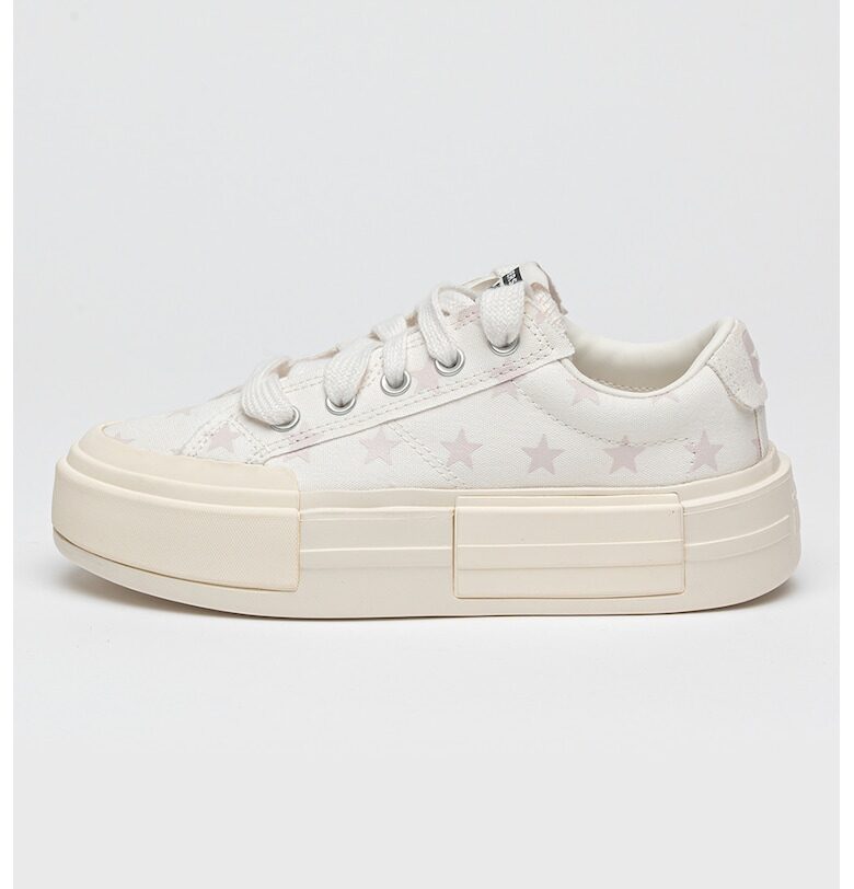 Спортни обувки Chuck Taylor All Star с равна платформа и шарка Converse