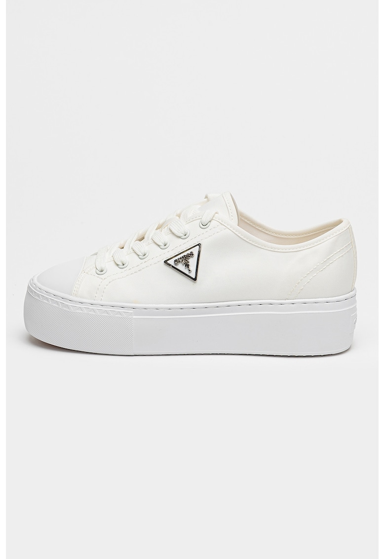Спортни обувки Joezi с равна платформ GUESS