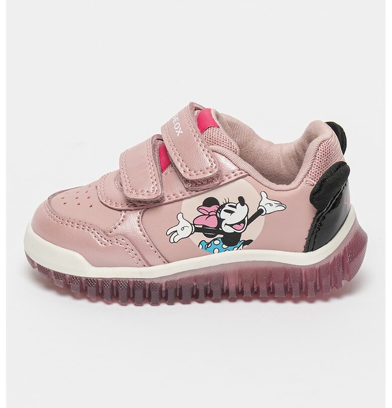 Спортни обувки от еко кожа с LED светлини Geox