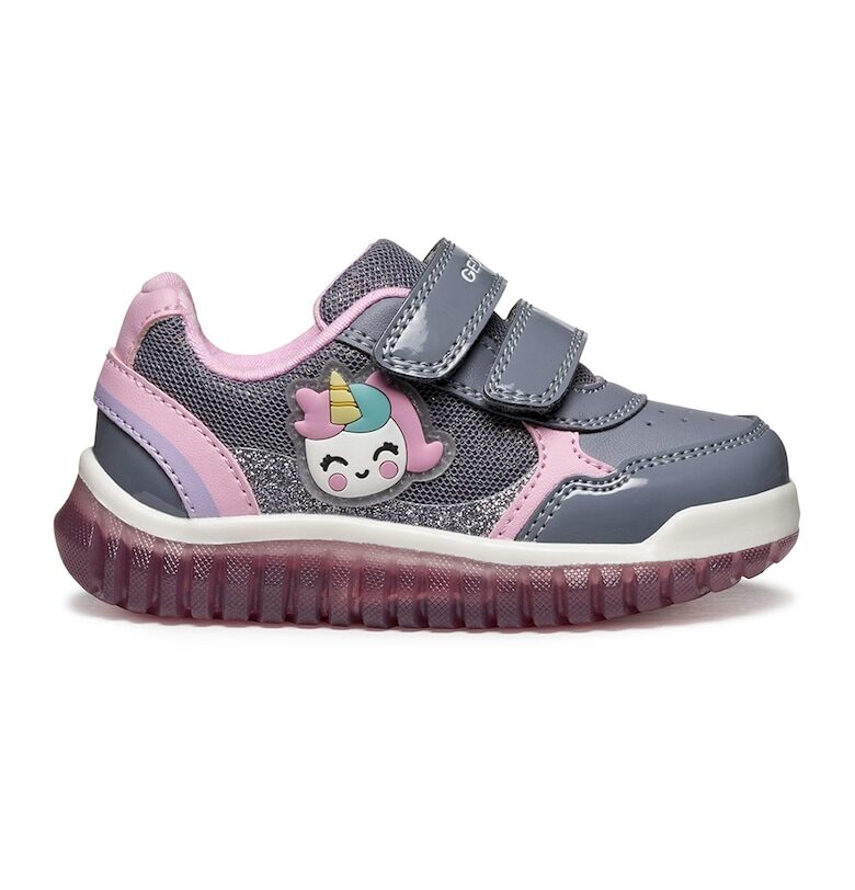 Спортни обувки от еко кожа с принт и велкро Geox