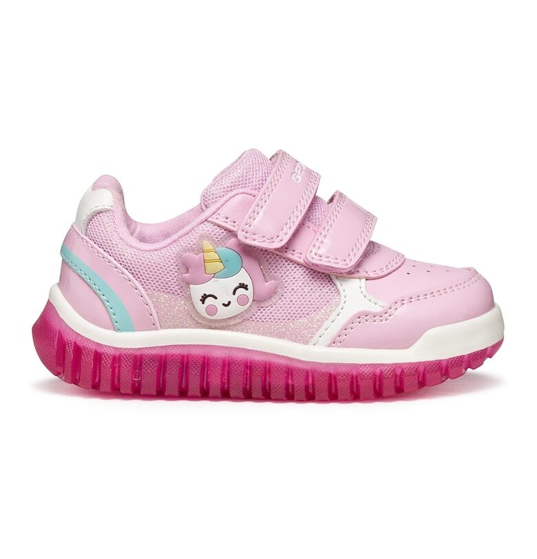 Спортни обувки от еко кожа с принт и велкро Geox