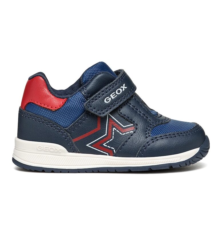 Спортни обувки от еко кожа с текстил Geox