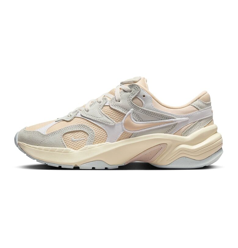 Спортни обувки с велур Nike