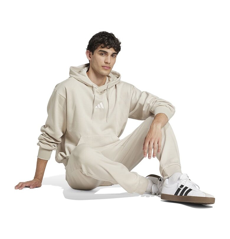 Стандартно худи Feelcozy с джоб кенгуру adidas Sportswear