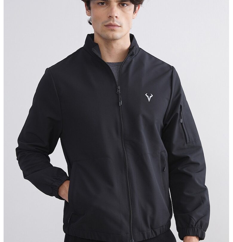 Стандартно яке с джобове с цип LC WAIKIKI