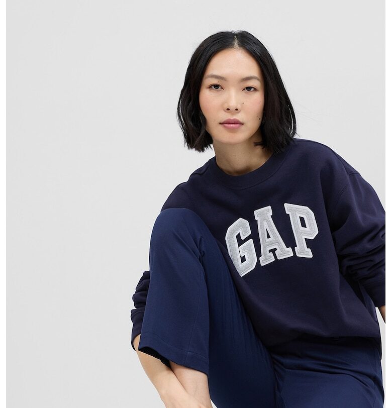 Суитшърт с лого GAP