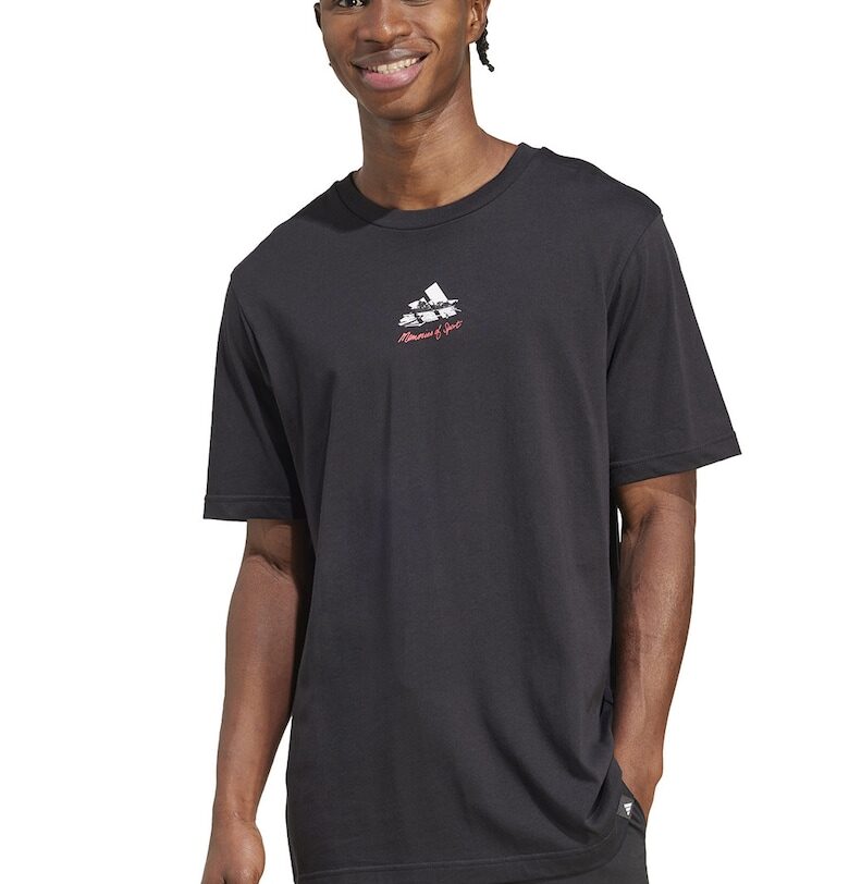 Тениска Gallery с принт на гърба adidas Sportswear