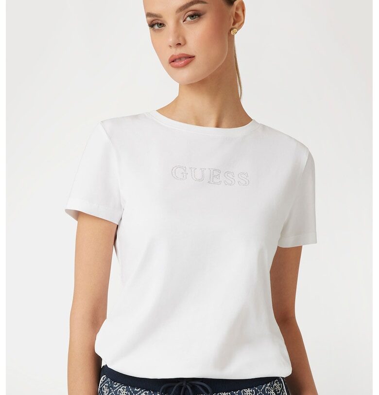 Тениска с декоративни камъни GUESS