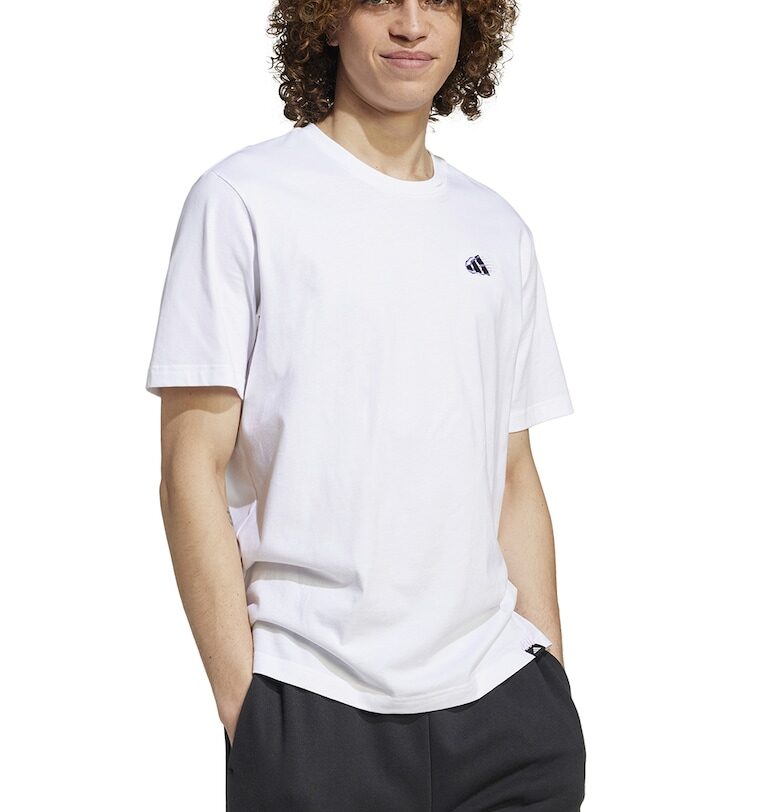 Тениска с овално деколте adidas Sportswear