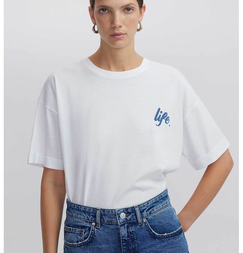 Тениска с овално деколте и надпис Ipekyol