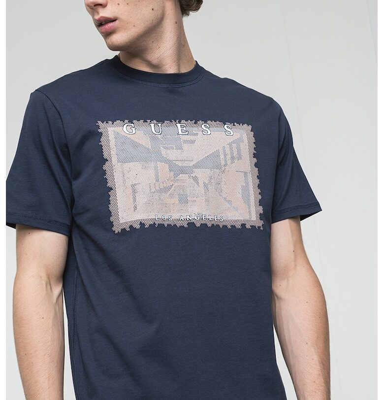 Тениска с принт GUESS