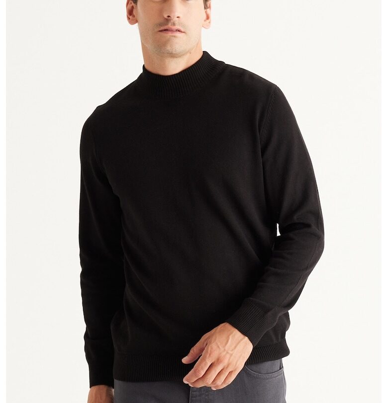 Фино плетен пуловер с овално деколте ACCo