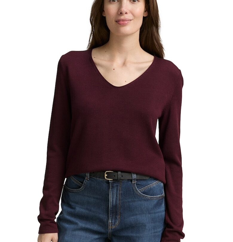 Фино плетен пуловер с шпиц деколте Tom Tailor