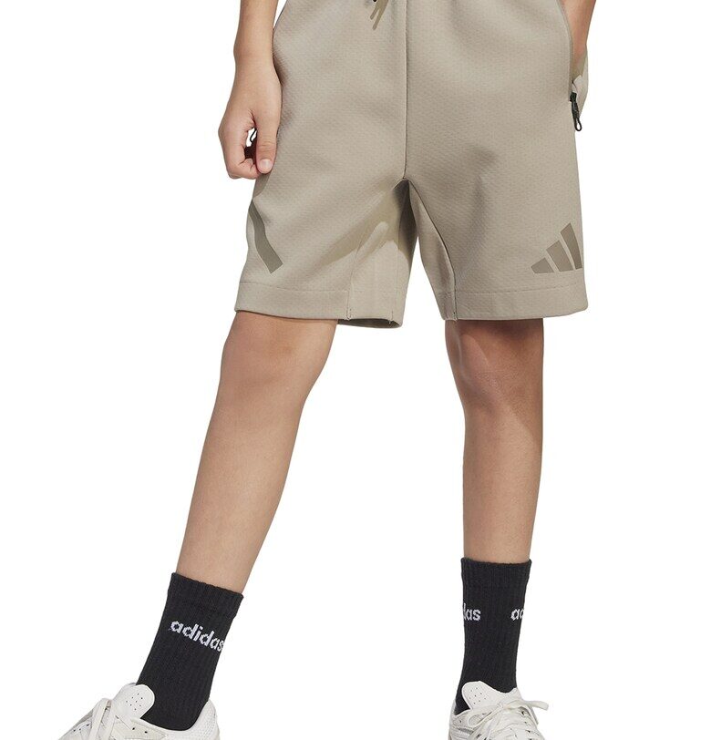 Шорти с връзка и джобове встрани adidas Sportswear