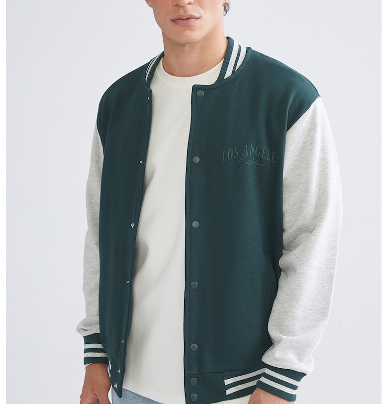 Яке College с капси LC WAIKIKI