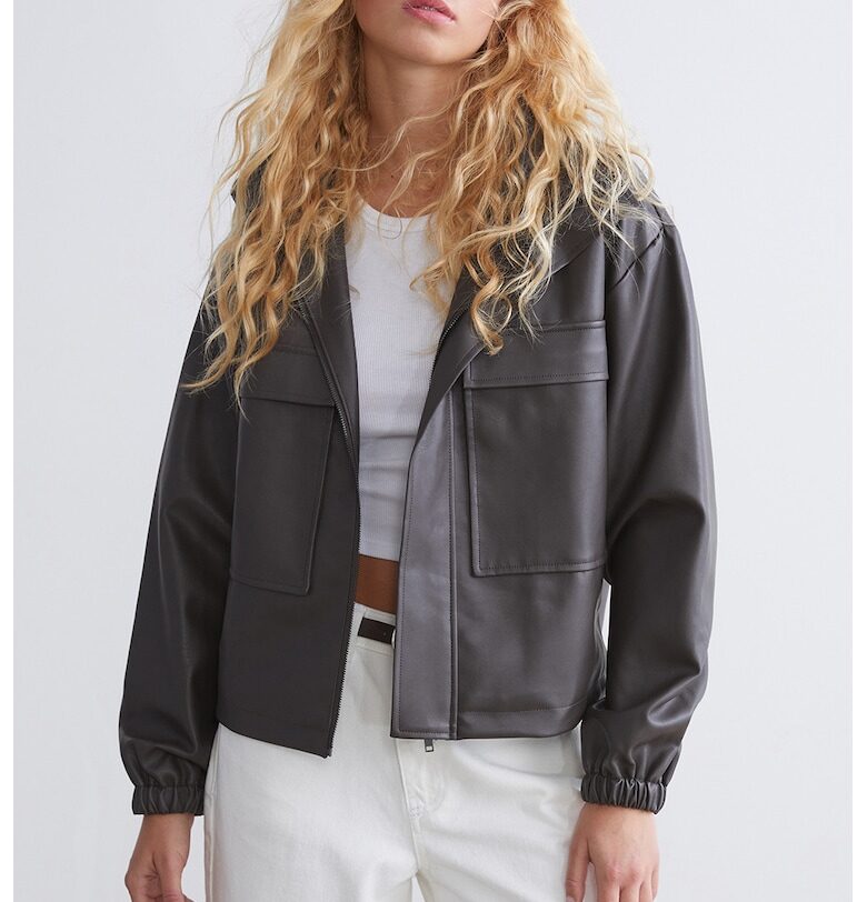 Яке от еко кожа с цип и уголемени джобове с капаче LC WAIKIKI