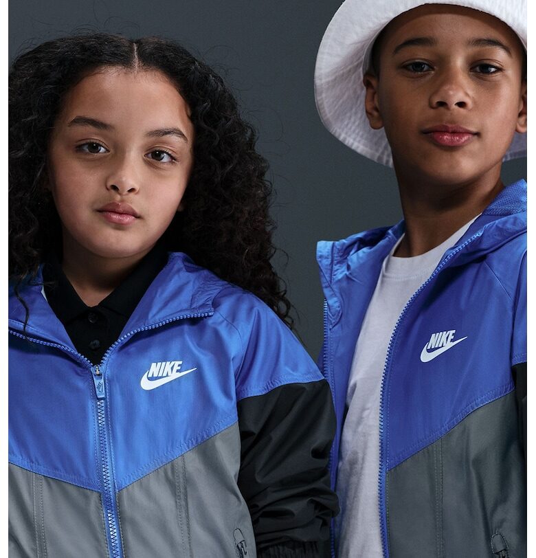 Яке с качулка и джобове с цип Nike