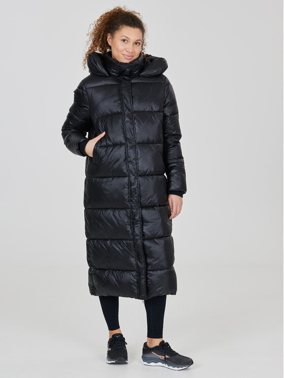 Athlecia Зимно палто Elly W Maxi Puffer EA233361 Черен Regular Fit цвят на ниска цена