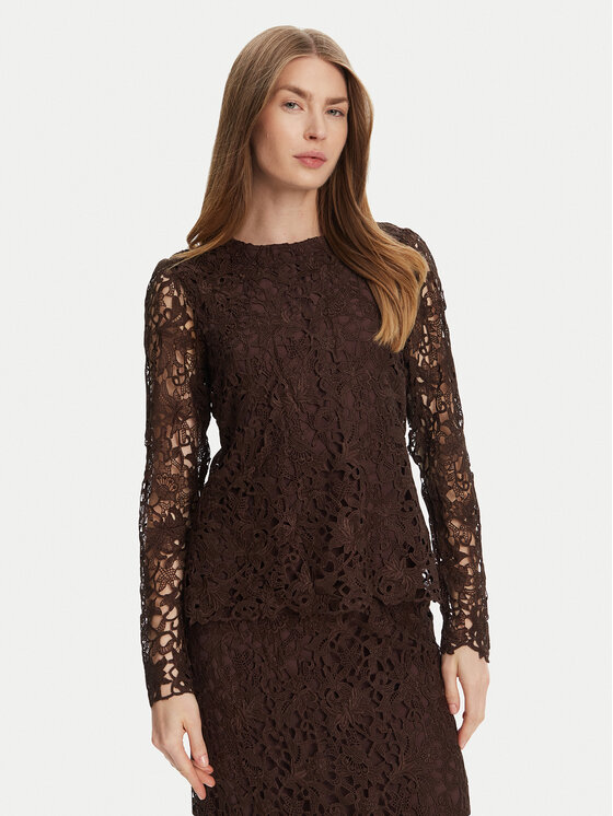 Bruuns Bazaar Блуза Sago Wini BBW4516 Кафяв Slim Fit цвят на ниска цена