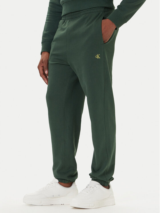 Calvin Klein Jeans Долнище анцуг LV04RD241G Зелен Regular Fit цвят на ниска цена