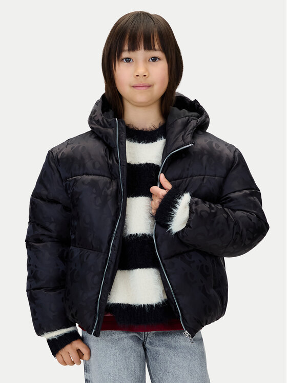 Calvin Klein Jeans Зимно яке IG0IG03020 Черен Regular Fit цвят на ниска цена