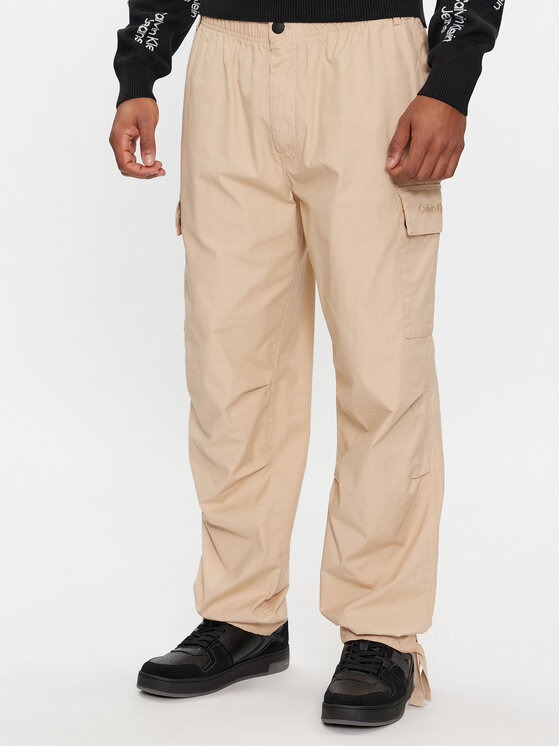 Calvin Klein Jeans Карго панталони Essential Regular Cargo Pant J30J324692 Бежов Regular Fit цвят на ниска цена