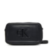 Calvin Klein Дамска чанта Bold Ck Camera Bag LV04F3220G Черен цвят на ниска цена