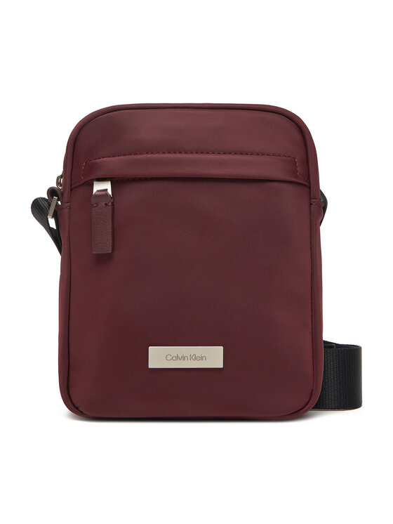 Calvin Klein Мъжка чантичка Sleek Reporter LV04D3180G Бордо цвят на ниска цена