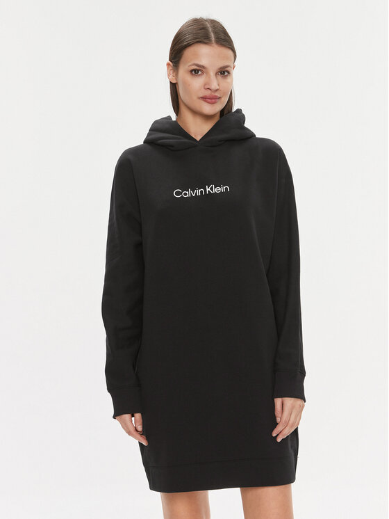 Calvin Klein Плетена рокля Hero Logo Hoodie Dress K20K206897 Черен Regular Fit цвят на ниска цена