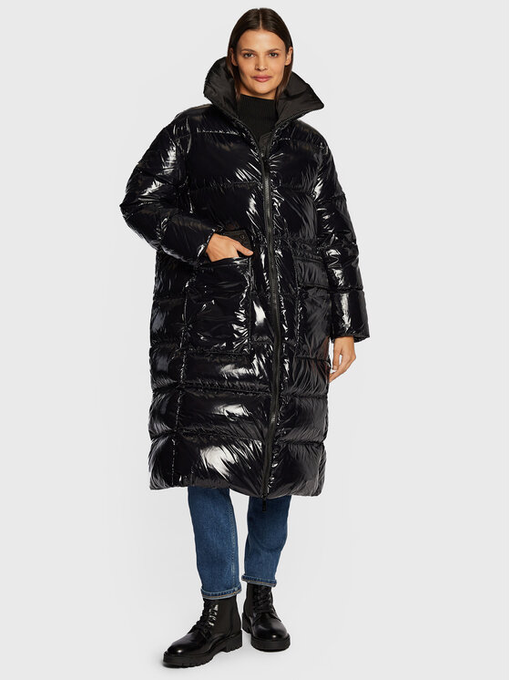 Calvin Klein Пухено яке High Shine K20K204687 Черен Regular Fit цвят на ниска цена