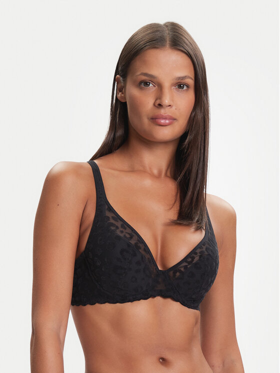 Chantelle Сутиен с банели Pulp Girls C22XNC Черен цвят на ниска цена