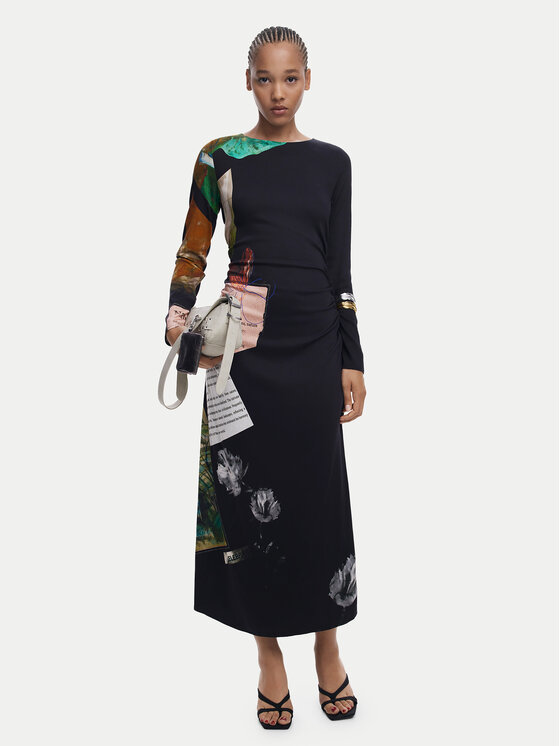 Desigual Ежедневна рокля Fiona 25WWVW08 Черен Slim Fit цвят на ниска цена