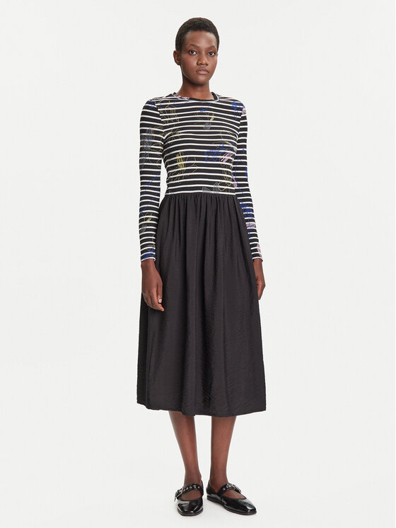 Desigual Ежедневна рокля Raya Hibrida 25WWVW15 Черен Regular Fit цвят на ниска цена