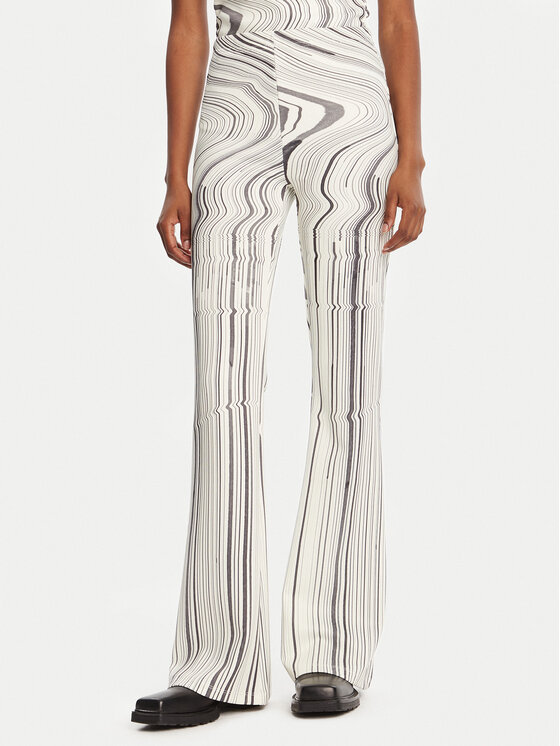 Desigual Текстилни панталони Chiara 25WWPK02 Екрю Flare Fit цвят на ниска цена