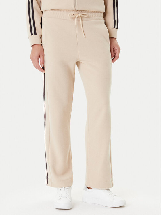 EA7 Emporio Armani Долнище анцуг 7W000568 AF15528 U1046 Бежов Relaxed Fit цвят на ниска цена