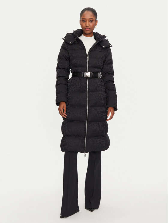 Elisabetta Franchi Зимно яке PI-71D-46E2-V700 Черен Regular Fit цвят на ниска цена