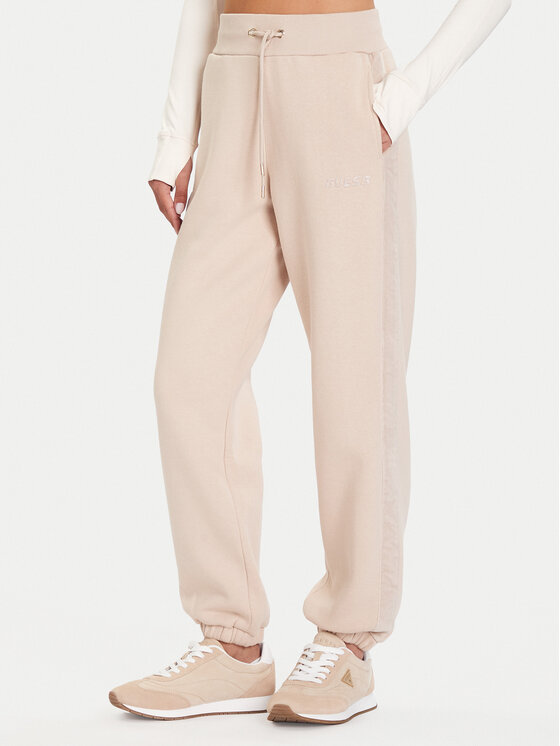 Guess Долнище анцуг V5BB10 KB681 Бежов Regular Fit цвят на ниска цена