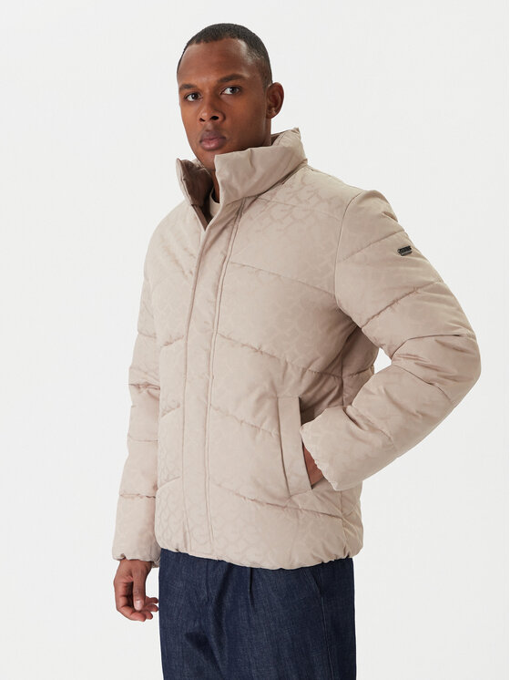 Guess Зимно яке M5BL2M W2232 Бежов Regular Fit цвят на ниска цена