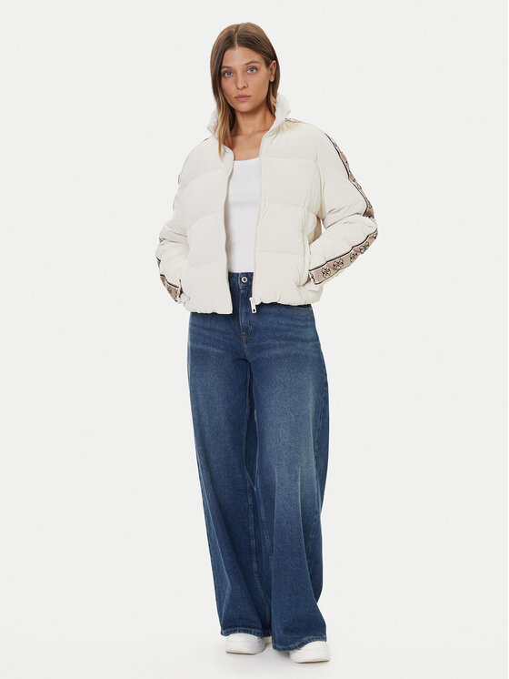 Guess Зимно яке V5BL11 WGYC2 Екрю Regular Fit цвят на ниска цена