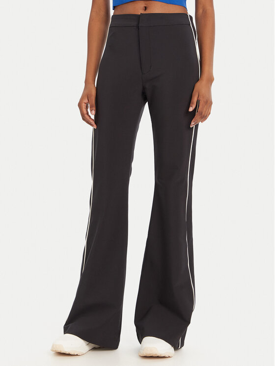 HUGO Текстилни панталони Hizumi 50542169 Черен Regular Fit цвят на ниска цена