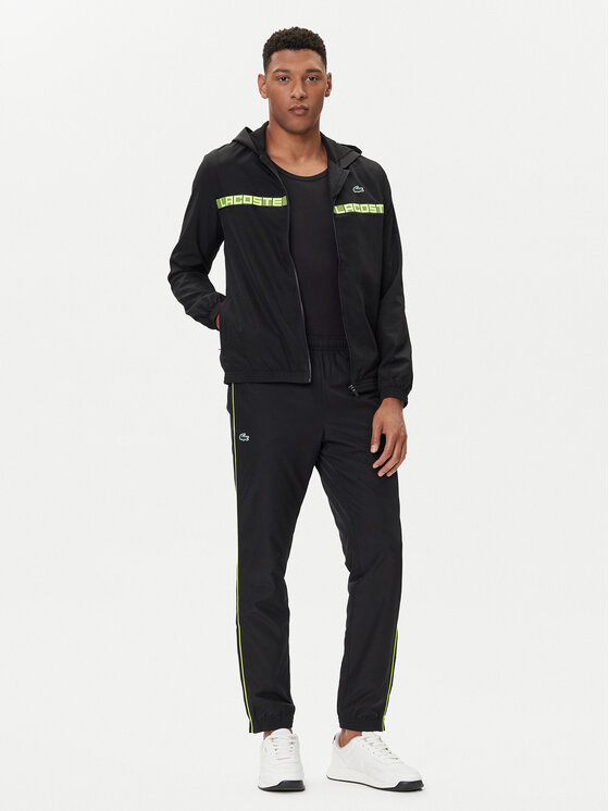 Lacoste Анцуг WH4757 Черен Regular Fit цвят на ниска цена