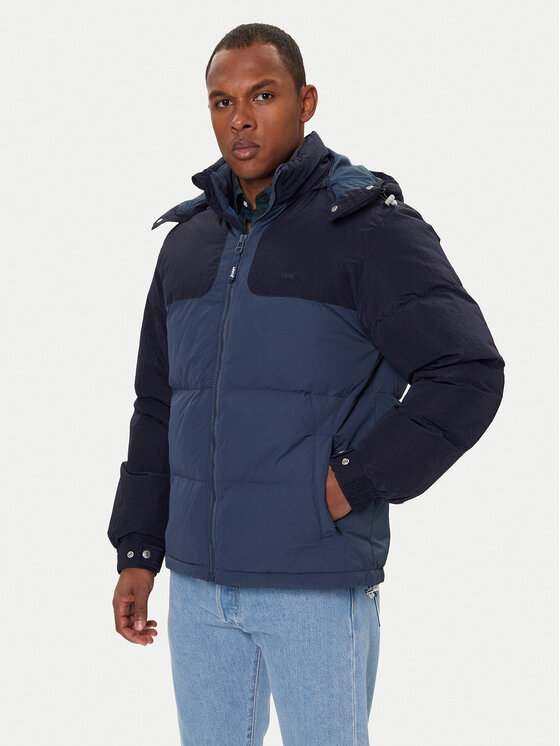 Levi's® Пухено яке Rockridge A8557-0008 Тъмносин Regular Fit цвят на ниска цена